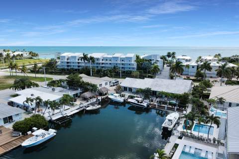 828 W Ocean Drive, Key Colony FL - photo 20 of 52