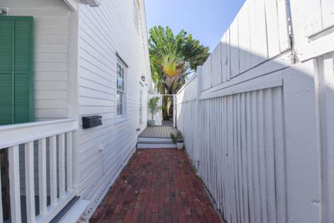 1104 Packer Street, Key West FL - photo 8 of 56