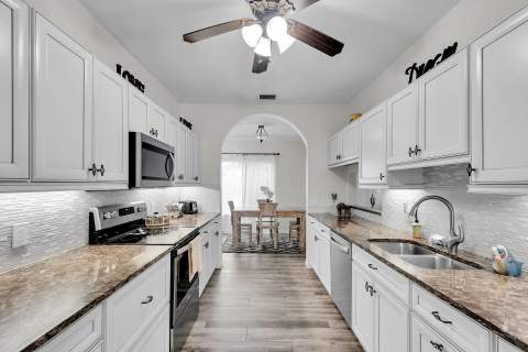 341 9Th Street, Key Colony FL - photo 13 of 38