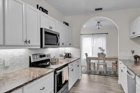 341 9Th Street, Key Colony FL - photo 15 of 38