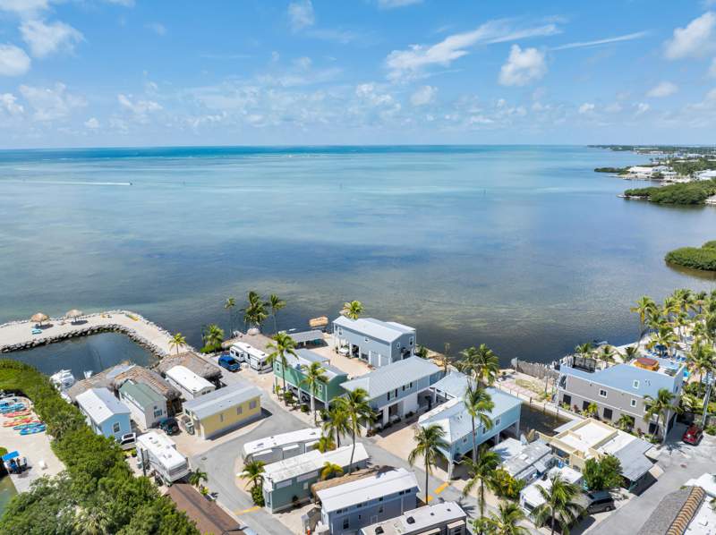 1 bedroom Mobile Home at 84961 Old Highway #28, Galen Beach (85.0), Windley Key — photo 2