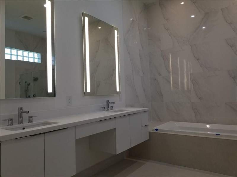 5 bedroom Single Family Residence at 5730 Ashwood Circle, Preserve At Emerald Hills, Hollywood — photo 4