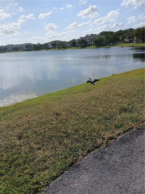 5051 Wiles Road #202, Coconut Creek FL - photo 8 of 9