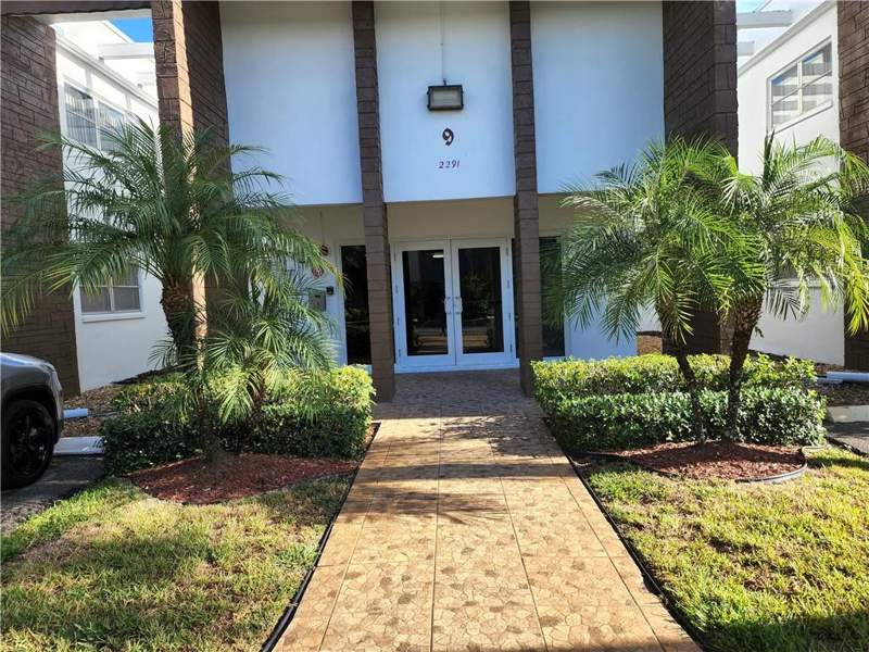 1 bedroom Condominium at 2271 NW 48th Terrace #115, Castle Gardens, Lauderhill — photo 2