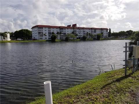 2271 NW 48th Terrace #115, Lauderhill FL - photo 6 of 7