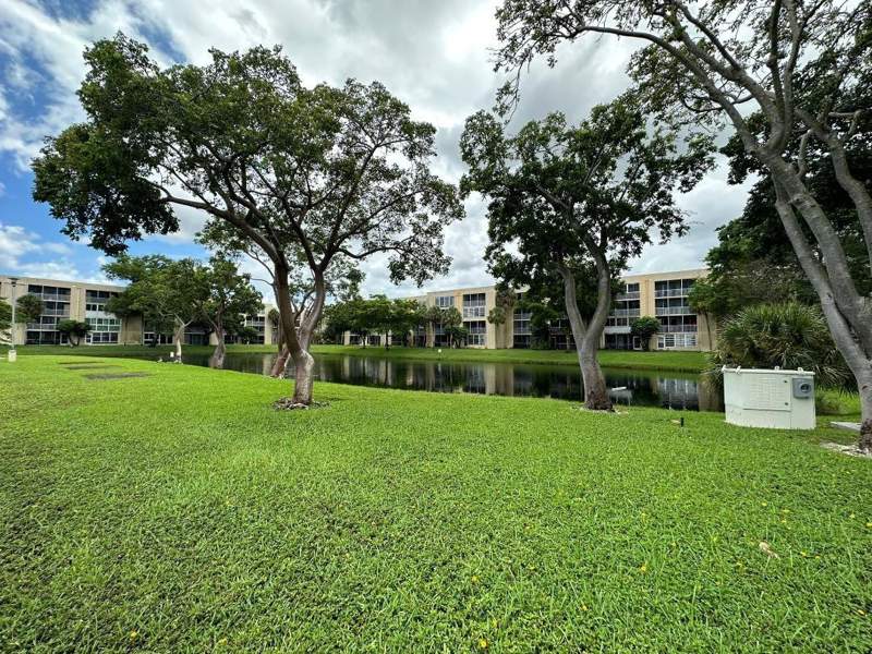 2 bedroom Condominium at 3121 NW 47th Terrace #301, Cypress Chase North No 4, Lauderdale Lakes — photo 3