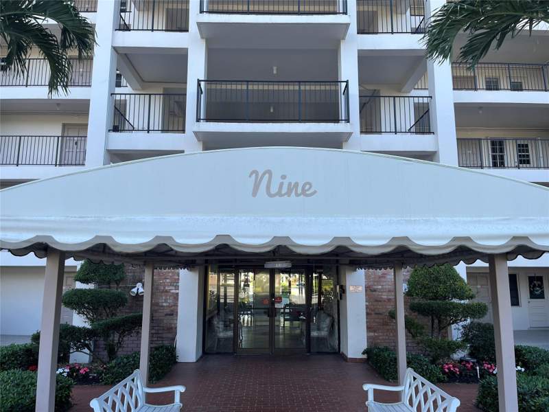 1 bedroom Condominium at 3100 N Palm Aire Drive #304, Palm Aire Country Club, Pompano Beach — photo 2