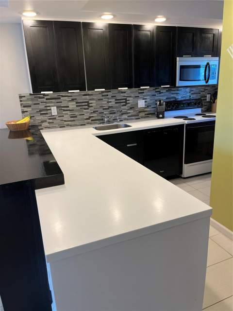 3100 N Palm Aire Drive #304, Pompano Beach FL - photo 9 of 58