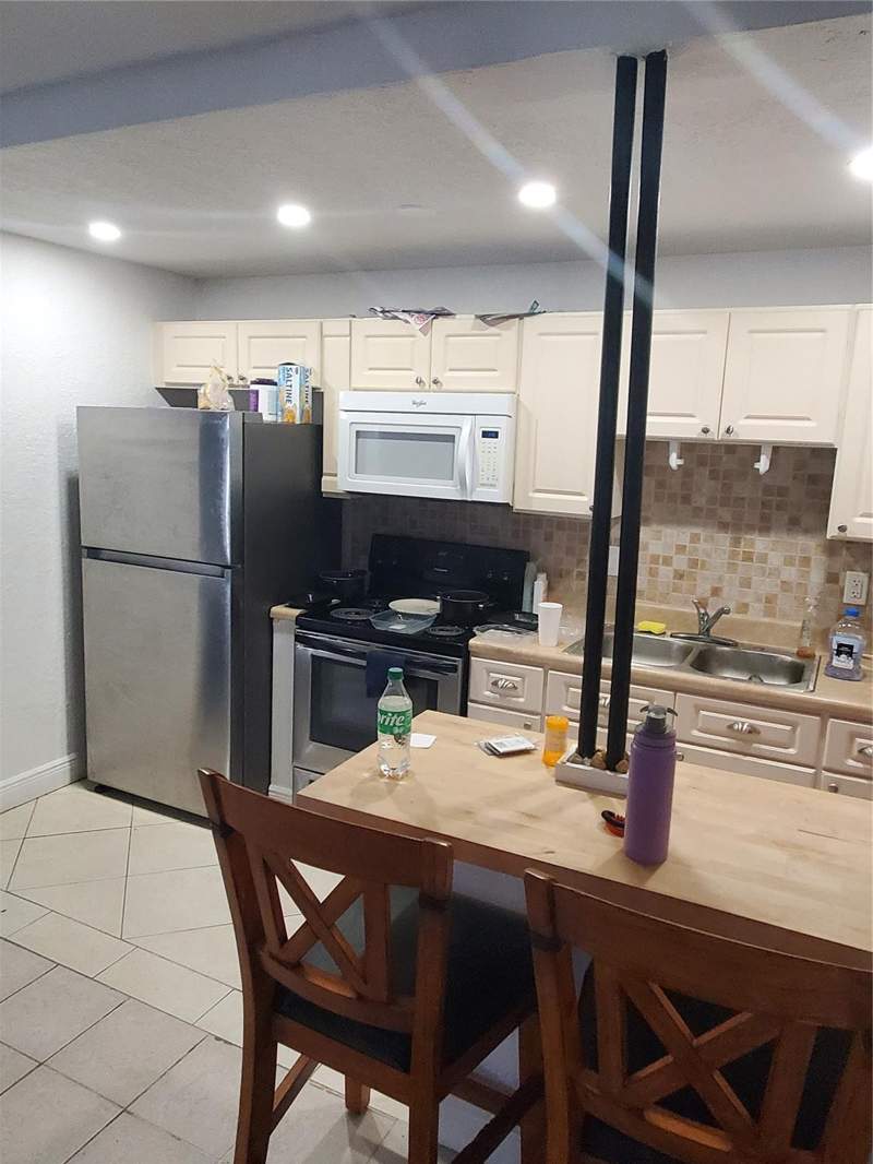 2 bedroom Condominium at 1021 NE 24th Avenue #4, Carriage Light, Pompano Beach — photo 5