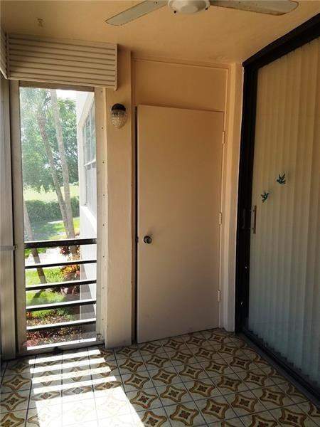 1400 Saint Charles Place #211, Pembroke Pines FL - photo 11 of 30