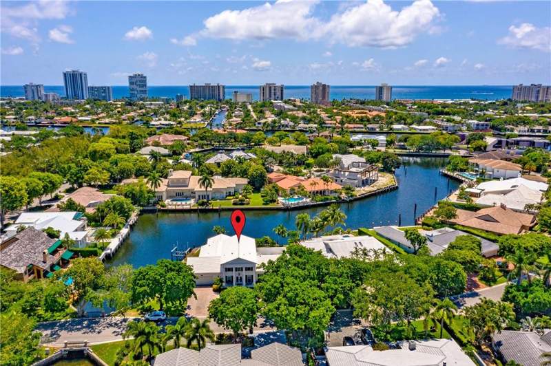 4 bedroom Single Family Residence at 2 Compass Lane, Bay Colony, Fort Lauderdale — photo 2