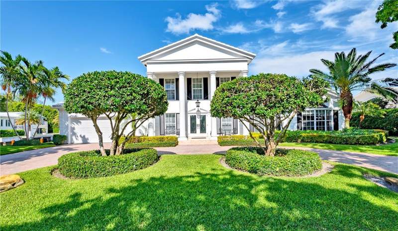 4 bedroom Single Family Residence at 2 Compass Lane, Bay Colony, Fort Lauderdale — photo 3