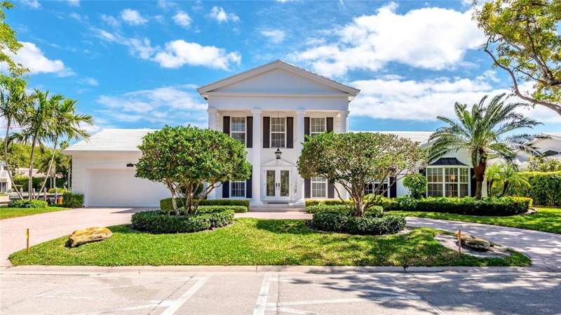 4 bedroom Single Family Residence at 2 Compass Lane, Bay Colony, Fort Lauderdale — photo 4