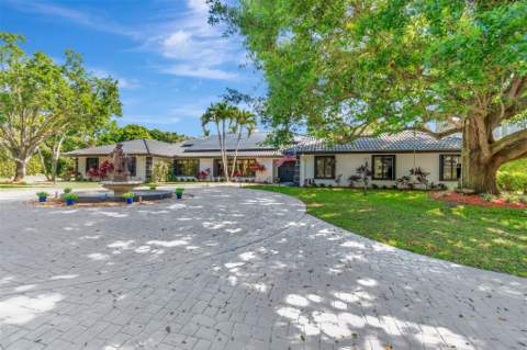 10300 Prestwick Road, Boynton Beach FL - photo 11 of 80