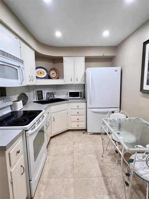 3300 NE 36th Street #518, Fort Lauderdale FL - photo 8 of 22