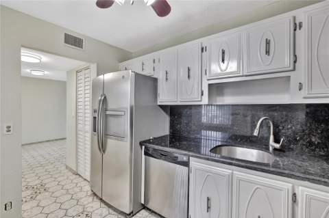 4050 NW 42nd Avenue #312, Lauderdale Lakes FL - photo 17 of 34