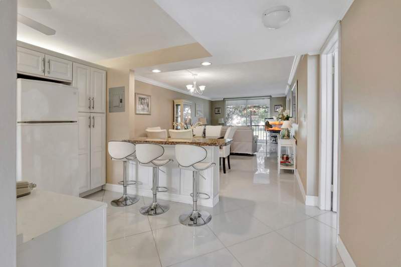 2 bedroom Condominium at 8930 S Hollybrook Boulevard #201, Hollybrook Golf & Tennis, Pembroke Pines — photo 3