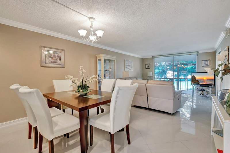 2 bedroom Condominium at 8930 S Hollybrook Boulevard #201, Hollybrook Golf & Tennis, Pembroke Pines — photo 4