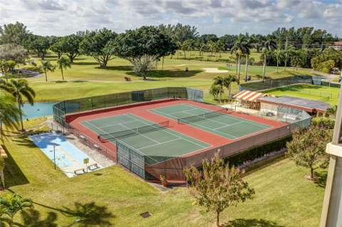 8930 S Hollybrook Boulevard #201, Pembroke Pines FL - photo 12 of 15