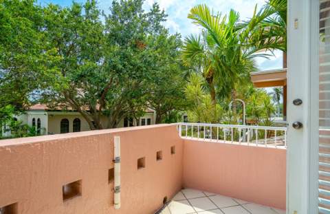 2005 Oceanwalk Terrace #300, Pompano Beach FL - photo 18 of 39