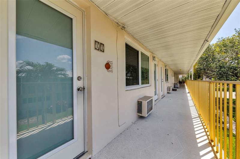 1 bedroom Stock Cooperative at 11 SW 4th Avenue #11, Maranatha, Boca Raton — photo 3