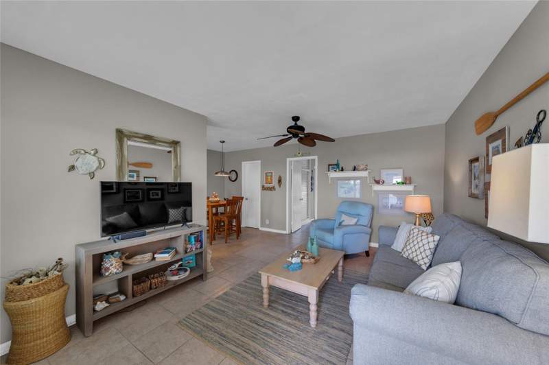1 bedroom Stock Cooperative at 11 SW 4th Avenue #11, Maranatha, Boca Raton — photo 4