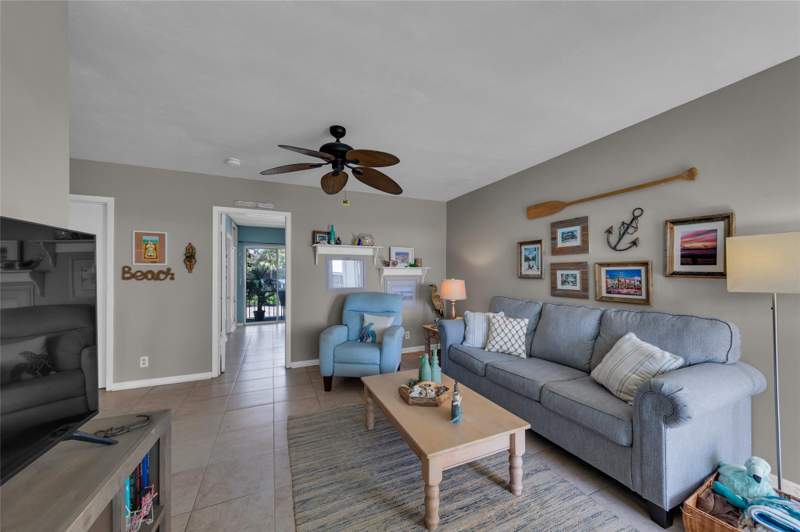1 bedroom Stock Cooperative at 11 SW 4th Avenue #11, Maranatha, Boca Raton — photo 5