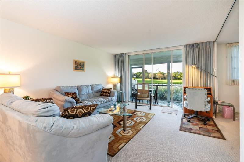 2 bedroom Condominium at 9611 N Hollybrook Lake Drive #107, Hollybrook Golf & Tennis Club, Pembroke Pines — photo 2