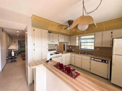 6095 N Sabal Palm Boulevard #212, Tamarac FL - photo 12 of 40