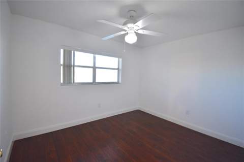 3051 Sunrise Lakes Drive #311, Sunrise FL - photo 7 of 20