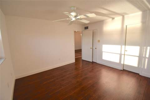 3051 Sunrise Lakes Drive #311, Sunrise FL - photo 9 of 20