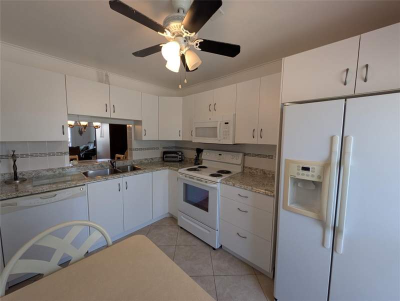2 bedroom Condominium at 1893 S Ocean Drive #405, Islands Martinique, Hallandale Beach — photo 2