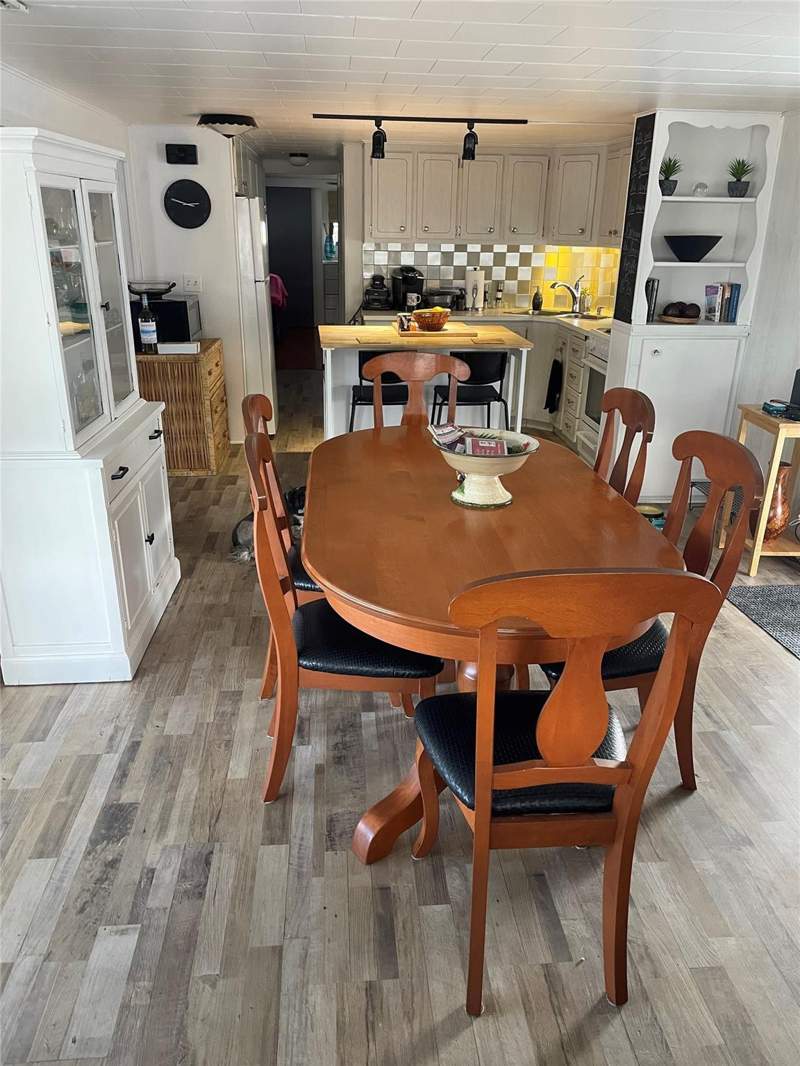 2 bedroom Mobile Home at 8610 SW 18th Court, Park City Sec Two 56-25 B, Davie — photo 5