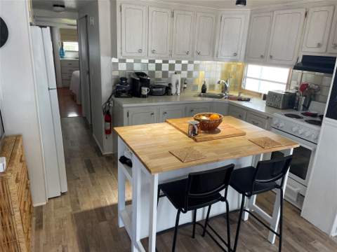 8610 SW 18th Court, Davie FL - photo 8 of 17