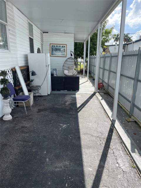 8670 SW 18th Court, Davie FL - photo 22 of 23