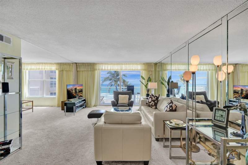 2 bedroom Condominium at 1051 Hillsboro Mile #307e, Hillsboro Le Baron Condo, Hillsboro Beach — photo 4