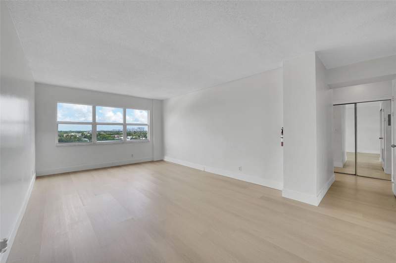 1 bedroom Condominium at 2555 NE 11th Street #806, Horizon House, Fort Lauderdale — photo 3