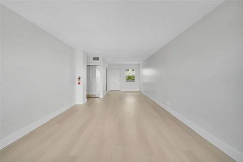 2555 NE 11th Street #806, Fort Lauderdale FL - photo 6 of 12
