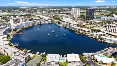 137 Golden Isles Drive #706, Hallandale Beach FL - photo 15 of 72