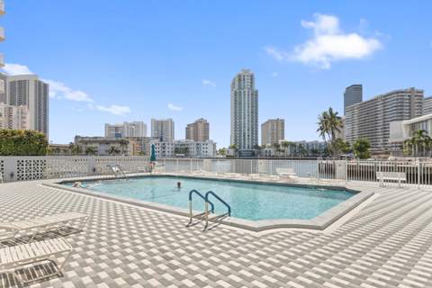 137 Golden Isles Drive #706, Hallandale Beach FL - photo 22 of 72