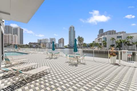 137 Golden Isles Drive #706, Hallandale Beach FL - photo 23 of 72