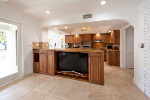 1749 SE 9th Street, Fort Lauderdale FL - photo 11 of 45