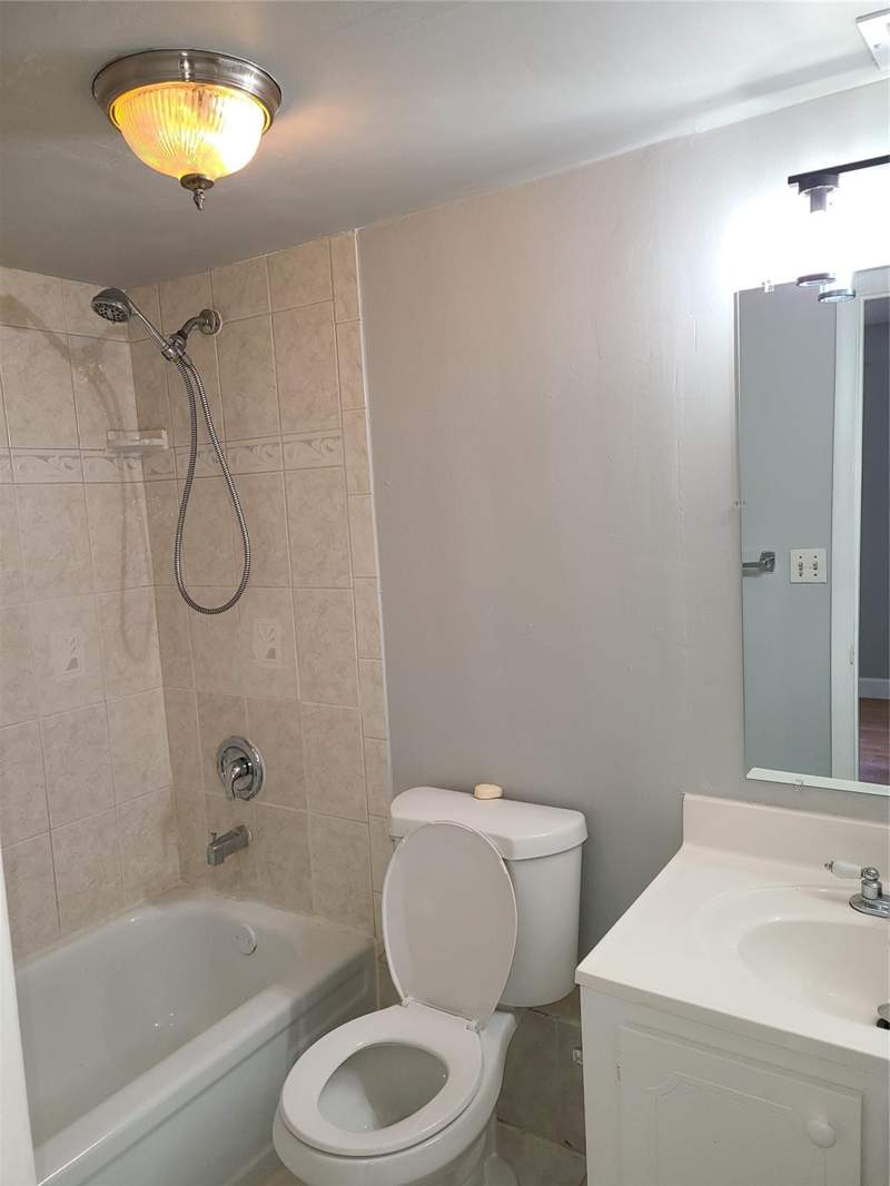2 bedroom Condominium at 3300 Spanish Moss Terrace #202, Garden Lakes of Inverrary, Lauderhill — photo 4