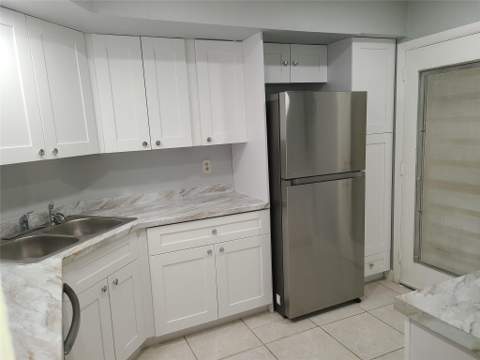 3300 Spanish Moss Terrace #202, Lauderhill FL - photo 9 of 18