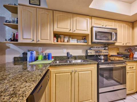 33 Spinning Wheel Lane #33, Tamarac FL - photo 15 of 39