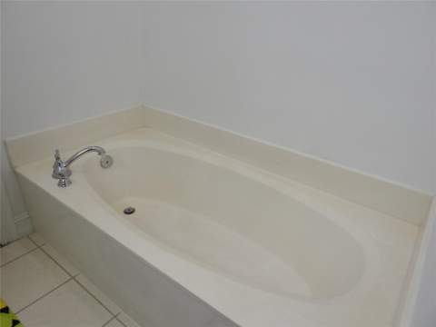 2299 NE 9th Avenue #2299, Wilton Manors FL - photo 20 of 30