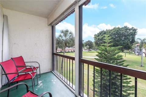 811 S Hollybrook Drive #301, Pembroke Pines FL - photo 14 of 77