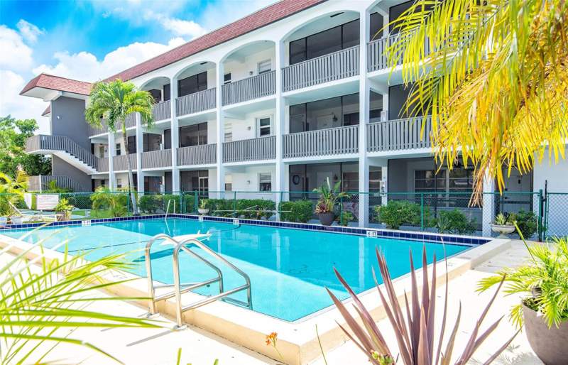 2 bedroom Stock Cooperative at 651 Pine Drive #306, Garden Isle 2, Pompano Beach — photo 3