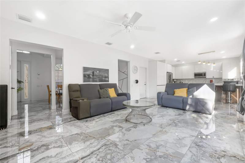 5 bedroom Single Family Residence at 9526 NW 52nd Place, Ridgeview Crossing Rep, Coral Springs — photo 3