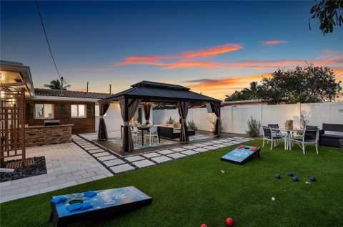 14 NE 29th Street, Wilton Manors FL - photo 23 of 31